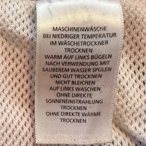 198. KIDS MINI BODEN BOYS NESSIE RED NAVY STRIPE GRAPHIC BATHERS SWIM TRUNKS - Picture 8 of 10